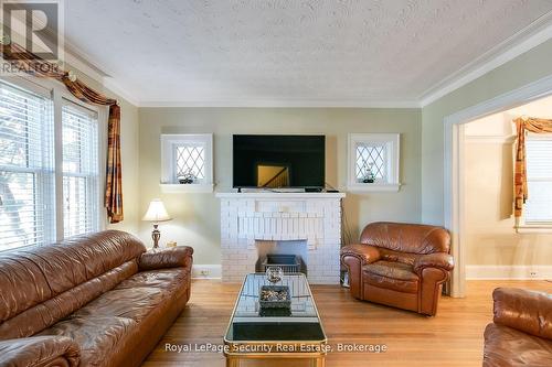 94 Fairbank Avenue, Toronto, ON - Indoor Photo Showing Living Room With Fireplace