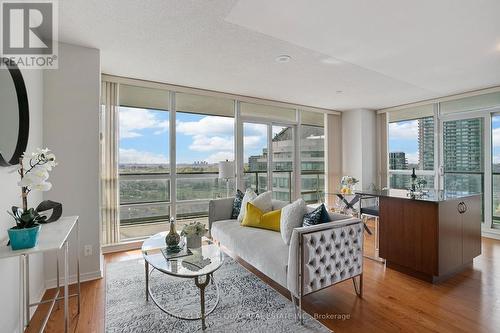 2904 - 2240 Lake Shore Boulevard W, Toronto, ON - Indoor Photo Showing Living Room