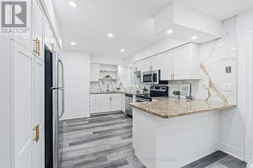 6700 32Nd Side Road, Halton Hills, ON - Indoor Photo Showing Kitchen With Upgraded Kitchen