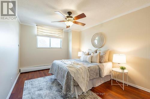 201 - 975 Warwick Court, Burlington, ON - Indoor Photo Showing Bedroom