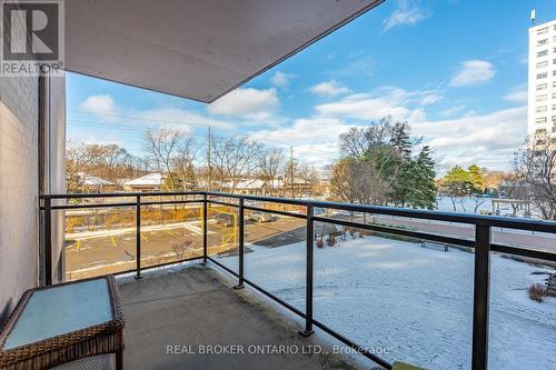 201 - 975 Warwick Court, Burlington, ON - Outdoor With View With Exterior