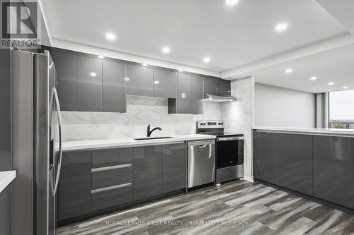 608 - 320 Mill Street S, Brampton, ON - Indoor Photo Showing Kitchen With Upgraded Kitchen