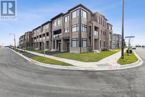 1536 Moonseed Place, Milton, ON - Outdoor With Facade