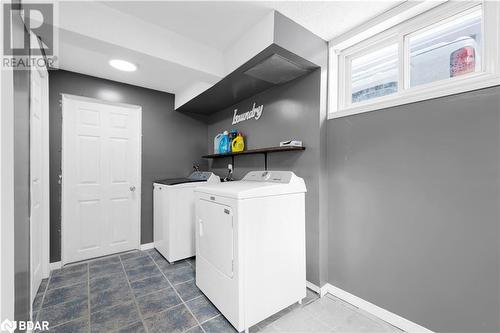 81 Crestview Avenue, Belleville, ON - Indoor Photo Showing Laundry Room