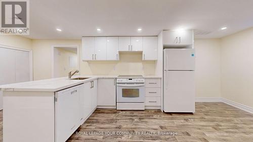 Bsmnt - 70 Shannon Road, East Gwillimbury, ON - Indoor Photo Showing Kitchen