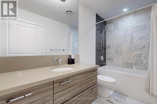 1202 - 33 Shore Breeze Drive, Toronto, ON - Indoor Photo Showing Bathroom