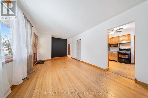 32 Collingdon Drive, Brantford, ON - Indoor Photo Showing Other Room