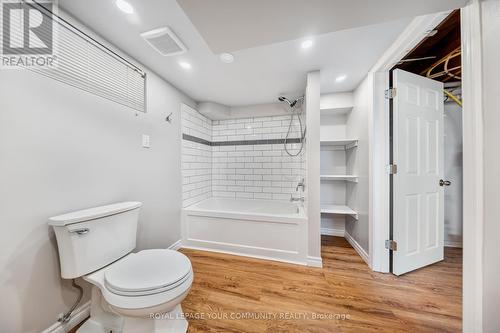 32 Collingdon Drive, Brantford, ON - Indoor Photo Showing Bathroom