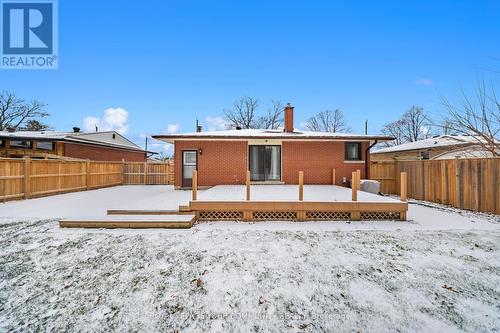 32 Collingdon Drive, Brantford, ON - Outdoor With Deck Patio Veranda