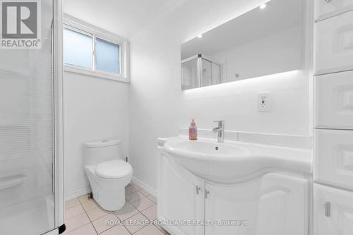 81 Crestview Avenue, Belleville, ON - Indoor Photo Showing Bathroom