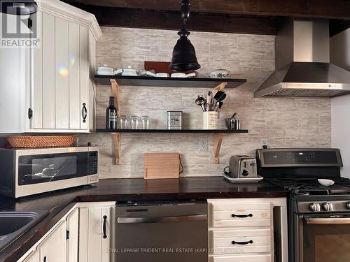 11 Cain Avenue, Kapuskasing, ON - Indoor Photo Showing Kitchen