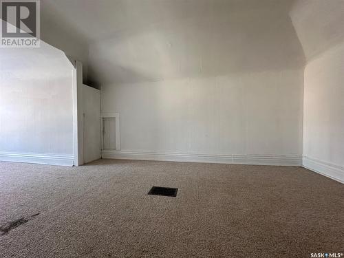 777 Coteau Street W, Moose Jaw, SK - Indoor Photo Showing Other Room