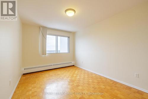 1006 - 15 Towering Heights Boulevard, St. Catharines (461 - Glendale/Glenridge), ON - Indoor Photo Showing Other Room