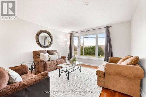 56 Harbour Street, Brighton, ON - Indoor Photo Showing Living Room