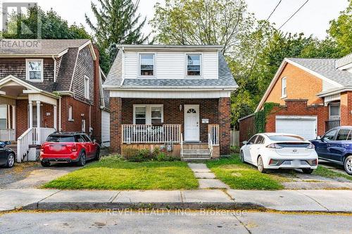 33 Cline Avenue N, Hamilton, ON - Outdoor With Facade