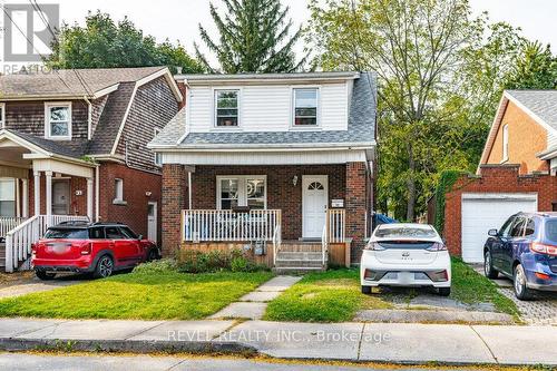 33 Cline Avenue N, Hamilton, ON - Outdoor With Deck Patio Veranda