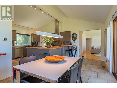 6459 Erindale Road, Nelson, BC - Indoor Photo Showing Dining Room