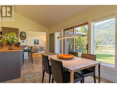 6459 Erindale Road, Nelson, BC - Indoor Photo Showing Dining Room