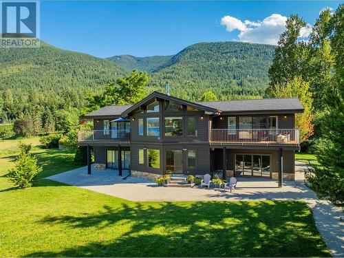 6459 Erindale Road, Nelson, BC - Outdoor With Deck Patio Veranda