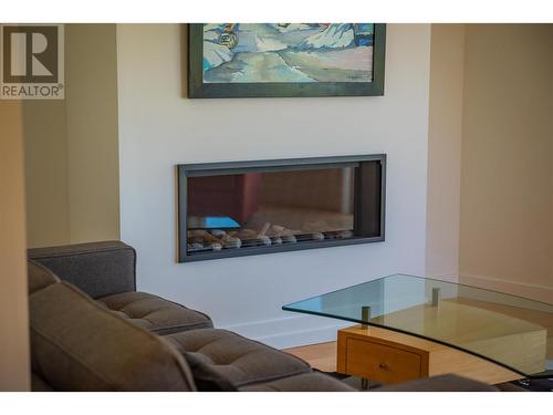 6459 Erindale Road, Nelson, BC - Indoor With Fireplace