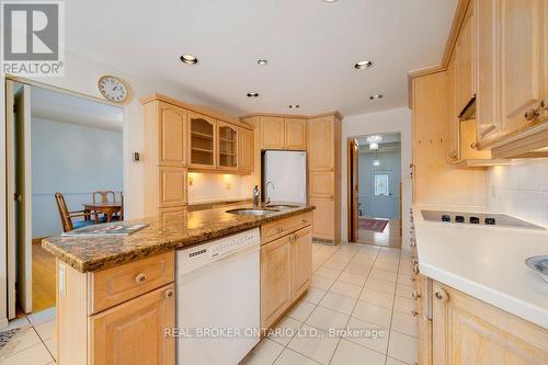 88 Northpark Drive, Ottawa, ON - Indoor Photo Showing Kitchen