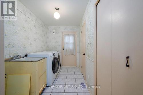 88 Northpark Drive, Ottawa, ON - Indoor Photo Showing Laundry Room