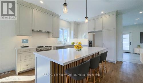 21 Orchard Drive, Stratford (Ellice), ON - Indoor Photo Showing Kitchen With Upgraded Kitchen