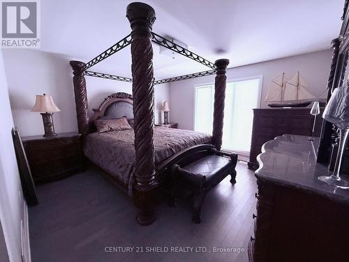 292 Gillis Avenue, Cornwall, ON - Indoor Photo Showing Bedroom