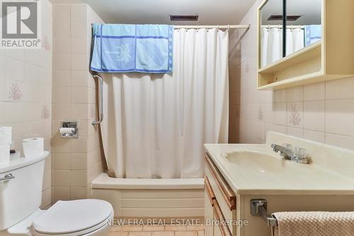 27 Dell Park Avenue, Toronto, ON - Indoor Photo Showing Bathroom