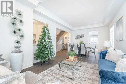 41 Leo Austin Road, Brampton, ON - Indoor Photo Showing Living Room