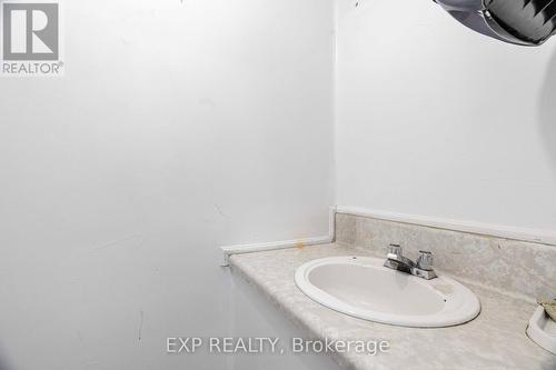 344.5 Richmond Street, London, ON - Indoor Photo Showing Bathroom