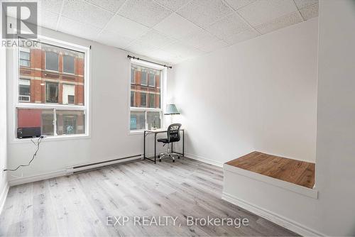 344.5 Richmond Street, London, ON - Indoor Photo Showing Other Room