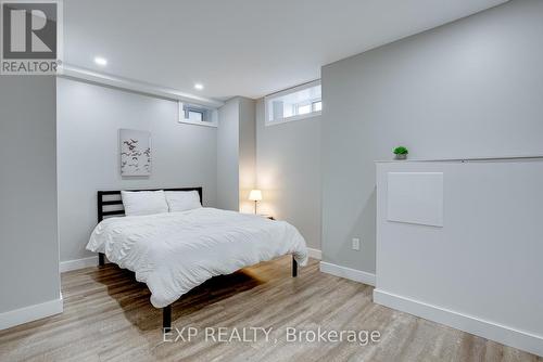 1 - 104 Wellington Street N, Hamilton, ON - Indoor Photo Showing Bedroom