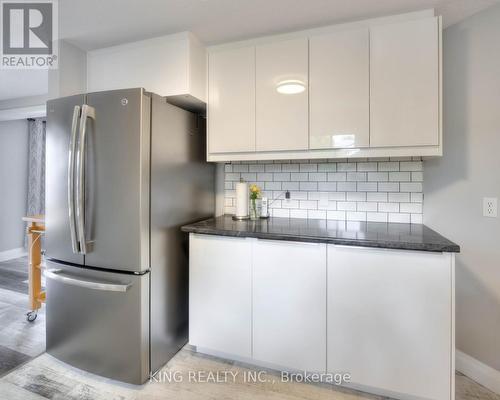 Unit #A - 682 Pinerow Crescent, Waterloo, ON - Indoor Photo Showing Kitchen