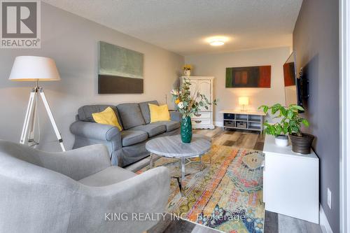 Unit #A - 682 Pinerow Crescent, Waterloo, ON - Indoor Photo Showing Living Room