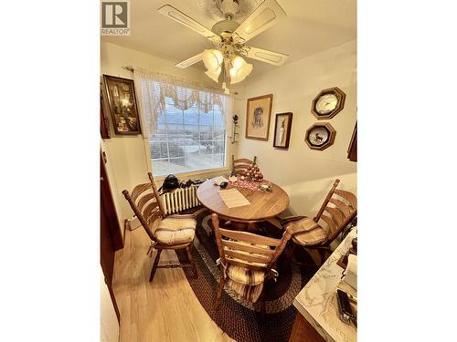 340 Highway 21 Highway, Creston, BC - Indoor Photo Showing Dining Room