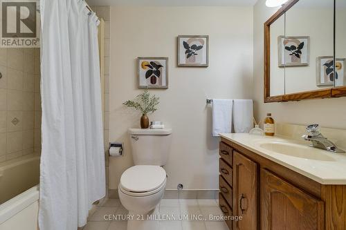 719 - 1625 Bloor Street E, Mississauga, ON - Indoor Photo Showing Bathroom