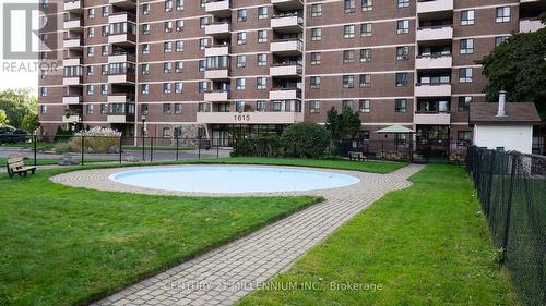 719 - 1625 Bloor Street E, Mississauga, ON - Outdoor With Balcony