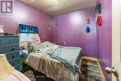 477 Horton Street, London, ON - Indoor Photo Showing Bedroom