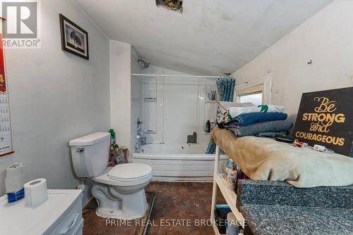 477 Horton Street, London, ON - Indoor Photo Showing Bathroom