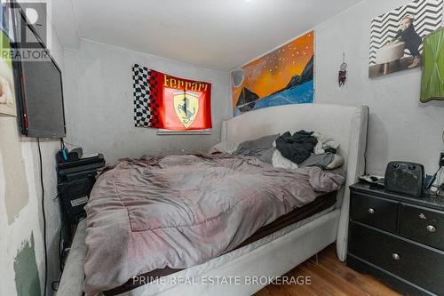 477 Horton Street, London, ON - Indoor Photo Showing Bedroom