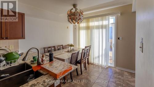 39 Chesapeake Crescent, Ottawa, ON - Indoor Photo Showing Dining Room