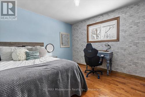 135 Queen Street, North Perth (31 - Elma Twp), ON - Indoor Photo Showing Bedroom