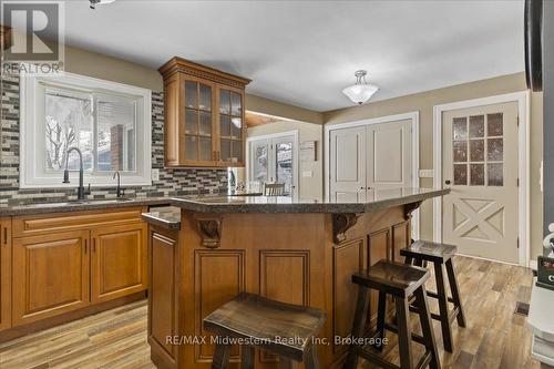 135 Queen Street, North Perth (31 - Elma Twp), ON - Indoor Photo Showing Kitchen