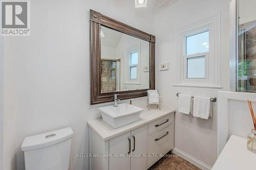 49 Mctague Street, Guelph (Exhibition Park), ON - Indoor Photo Showing Bathroom