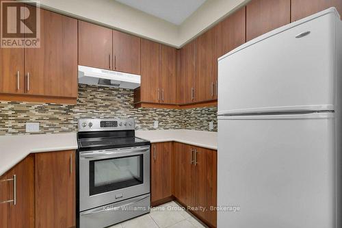 219 - 760 Woodhill Drive, Centre Wellington (Fergus), ON - Indoor Photo Showing Kitchen