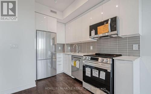 1009 - 225 Malta Avenue, Brampton, ON - Indoor Photo Showing Kitchen With Stainless Steel Kitchen With Upgraded Kitchen