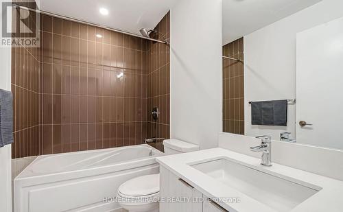 1009 - 225 Malta Avenue, Brampton, ON - Indoor Photo Showing Bathroom