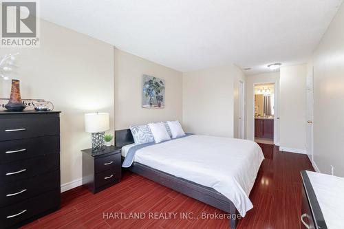 103 - 700 Constellation Drive, Mississauga, ON - Indoor Photo Showing Bedroom