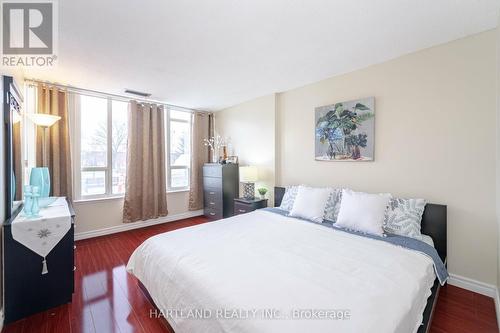 103 - 700 Constellation Drive, Mississauga, ON - Indoor Photo Showing Bedroom